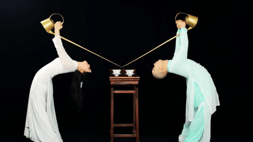Chengdu: Liyuan Theater Sichuan Opera Face-Changing Show - How the 70-Minute Show Flows: Face-Changing, Fire-Breathing, and More