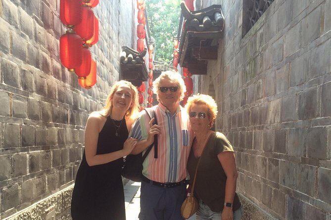Chengdu Private Sightseeing Tour with Panda Breeding Center Visit - Kuanzhai Alley: Qing-era lanes and an easy stroll through old Chengdu