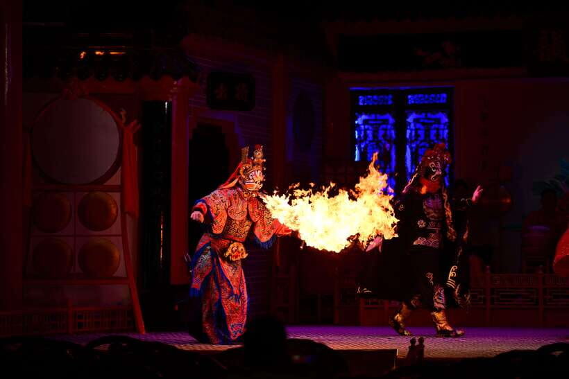 Chengdu Sichuan Opera Show Ticket - Shu Feng Ya Yun - The 8:00 pm show: timing, arrival, and how the evening flows