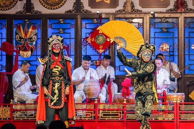 Chengdu Signature Opera Face Changing and Tea - Face-changing: the headline you should plan your attention for