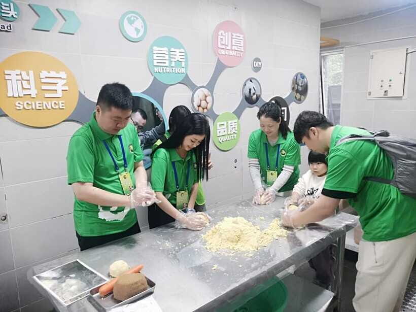 Chengdu: Volunteer Day Experience at Dujiangyan Panda base - Bamboo Prep and Close-Range Feeding: The Moment Most People Remember