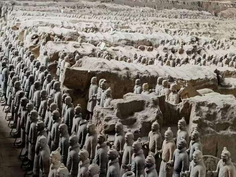 Chengdu: Xi'an Terracotta Warriors Day Trip by Bullet Train - Bullet Train Day Trip: How Chengdu to Xian Fits in a Single Day
