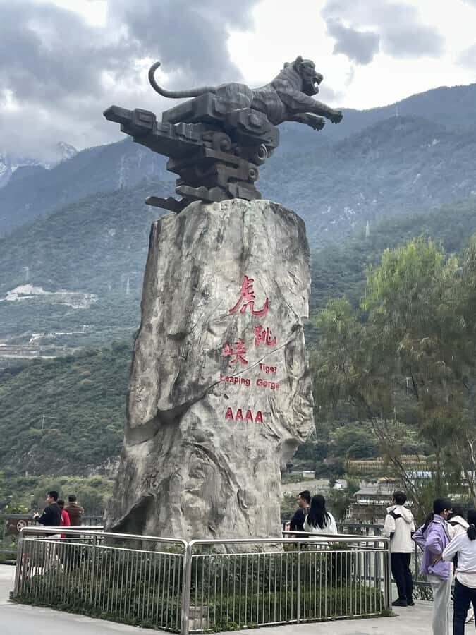 China Tiger Leaping Gorge: A Canyon Adventure - A practical day trip to Tiger Leaping Gorge from the Old Town