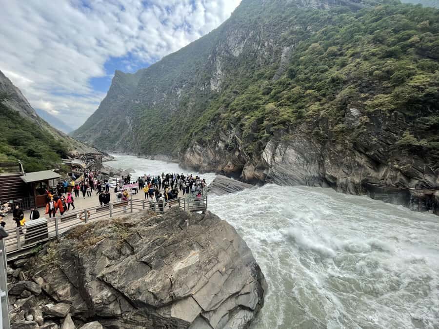 China Tiger Leaping Gorge: A Canyon Adventure - Who this tour suits best (and who should pick something else)