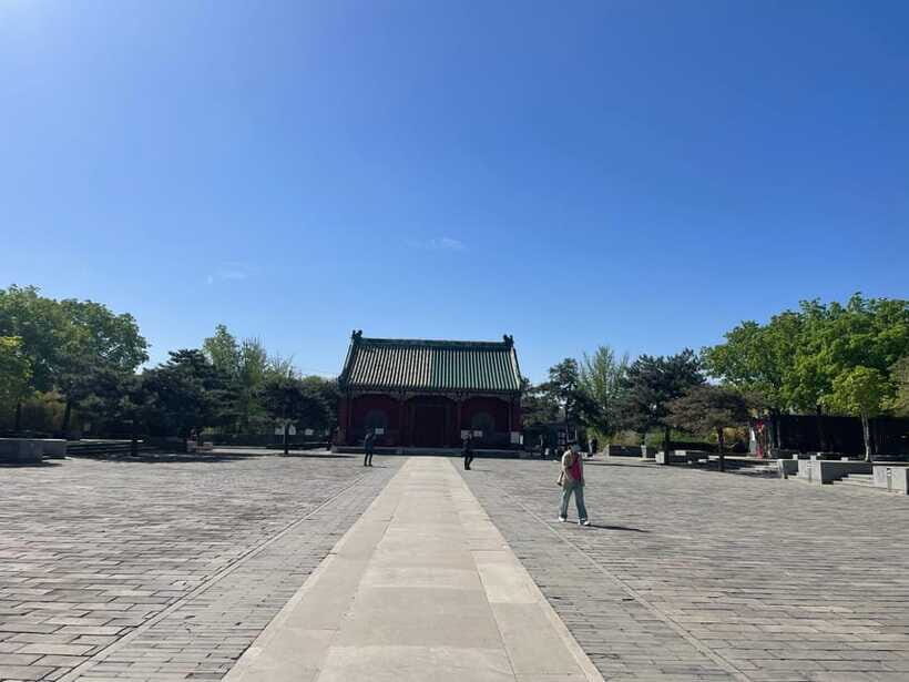 Chinese Kungfu class in old temple beside Forbidden Ci - What you wear: traditional kungfu suits are provided