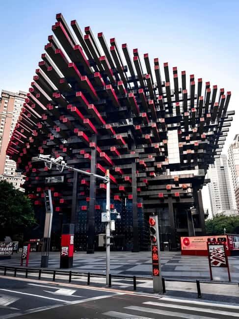Chongqing deep explore 10 sights & typical lunch and dinner - A full-day Chongqing mix of old temples and futuristic angles