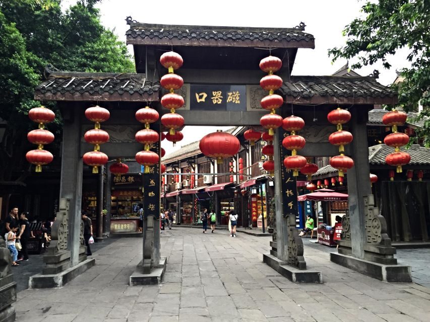 Chongqing: One-Day Extravaganza: Hit All the Must-See Spots! - Hongya Cave Dawan Tea: A Guided Break for Food and Atmosphere