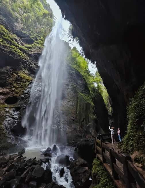 Chongqing One-Day Trip: Wulong's 3 Essentials - Why Wulong Feels Like Two Different Worlds in 8 Hours