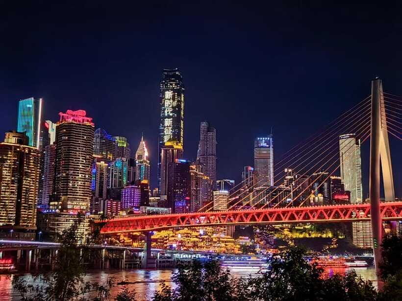 Chongqing Private City Tour: Must-Sees All-in-One - Why Chongqing feels like a 3D city in one day