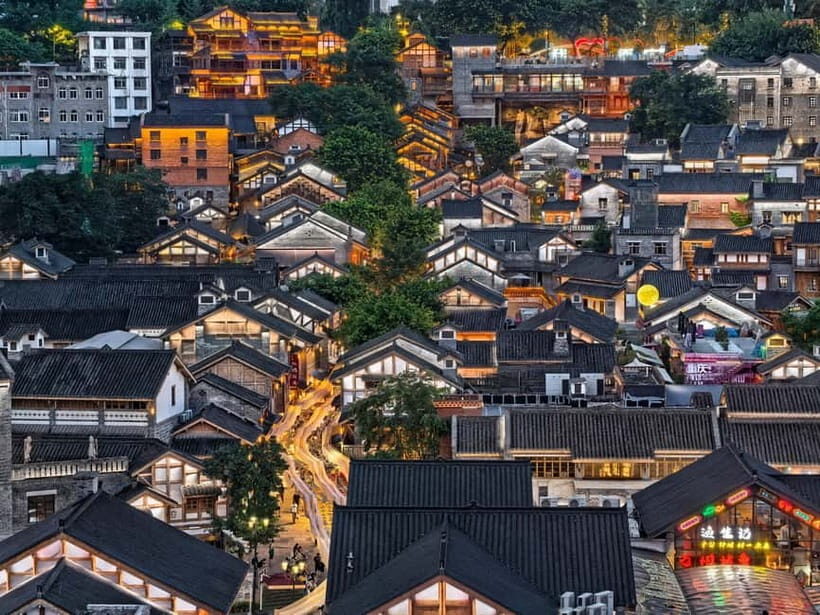 Chongqing: Private Food Tour and Magical Night Views - Innovative Tea Drinks: Tradition Meets a Modern Sip