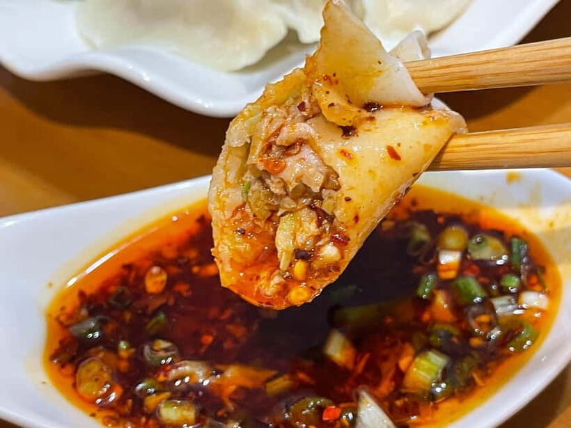 Chongqing: Private Food Tour and Magical Night Views - From Linjiangmen Metro to House of Heddy: Starting in the Right Place