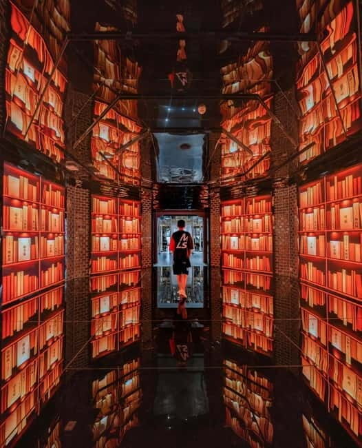 Chongqing: Surreal Urban, Ancient Town, and Secret Viewpoint - The One-Day Flow Works Because You See Chongqing in Layers