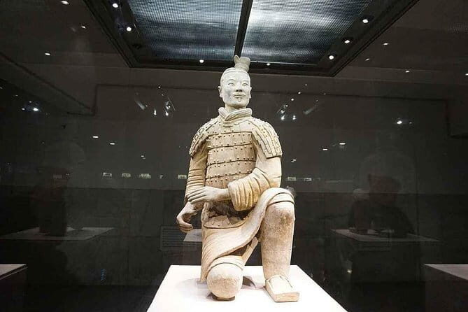Classic Xi’an Fully Guided Terracotta Army Bus Tour - Lunch break in the middle: good rest, watch the pace after