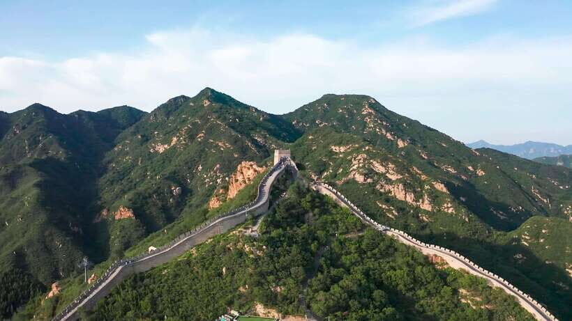 Daily Badaling Great Wall Coach Tour(With Options) - The Badaling Great Wall Hike: Watchtowers, Steep Ridge, and the “Golden Lock” Feeling