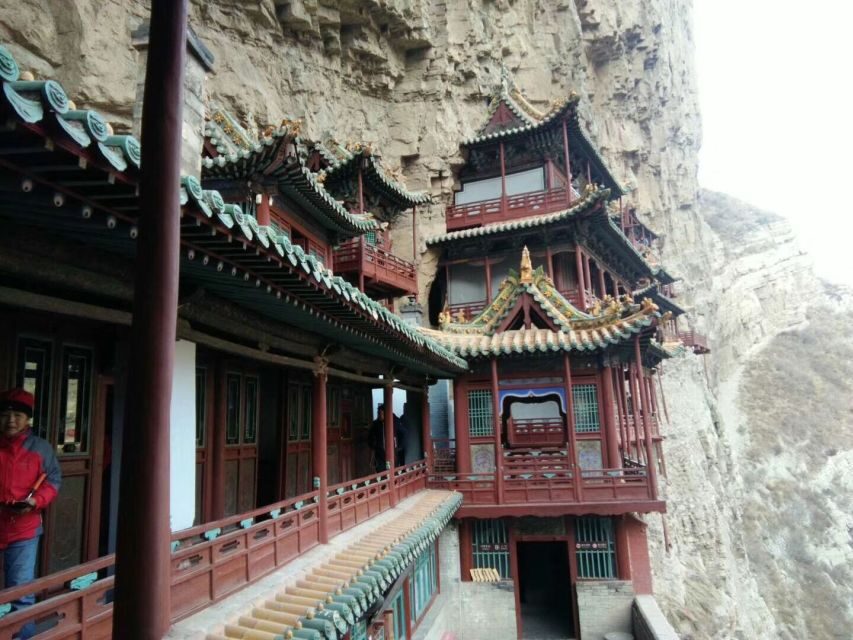Datong: Temples and Grottoes Private Full–Day Tour - Yungang Grottoes: 53 caves and 51,000 niches that change your sense of scale