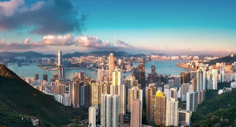 Deluxe Hong Kong City Tour with English Guide - A 5-hour night route that gets Hong Kong working for you
