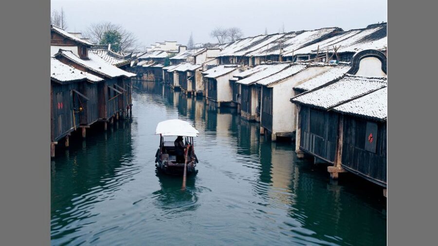 Delve into Wuzhen Water Town: Private Tour from Shanghai - Key points to know before you go