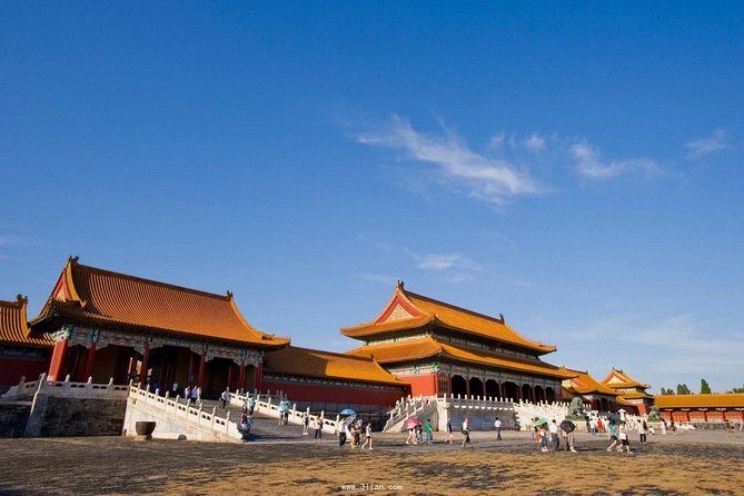 Departure Private Transfer: Beijing to Airport - The Car Ride: Clean, Quiet Enough, and Focused on Getting You There