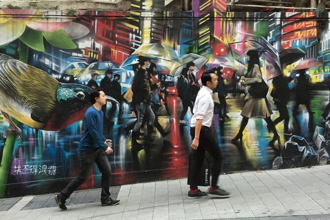 Discover the Best of Hong Kong Street Art - Private tour - Step-by-step: from Statue Square Central to the Hollywood Road lanes