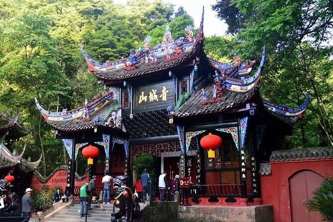 Discovery more Dujingyan Mt Qingcheng with private guide tour - Mount Qingcheng: Taoist roots on a forested mountain