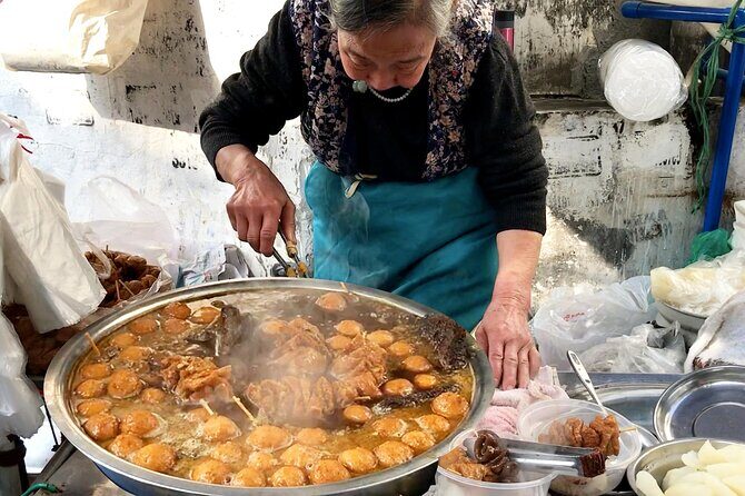 Discovery more Guangzhou evening foodie tour with locals - What you’ll eat: snacks, dim sum, dumplings, and a real dinner
