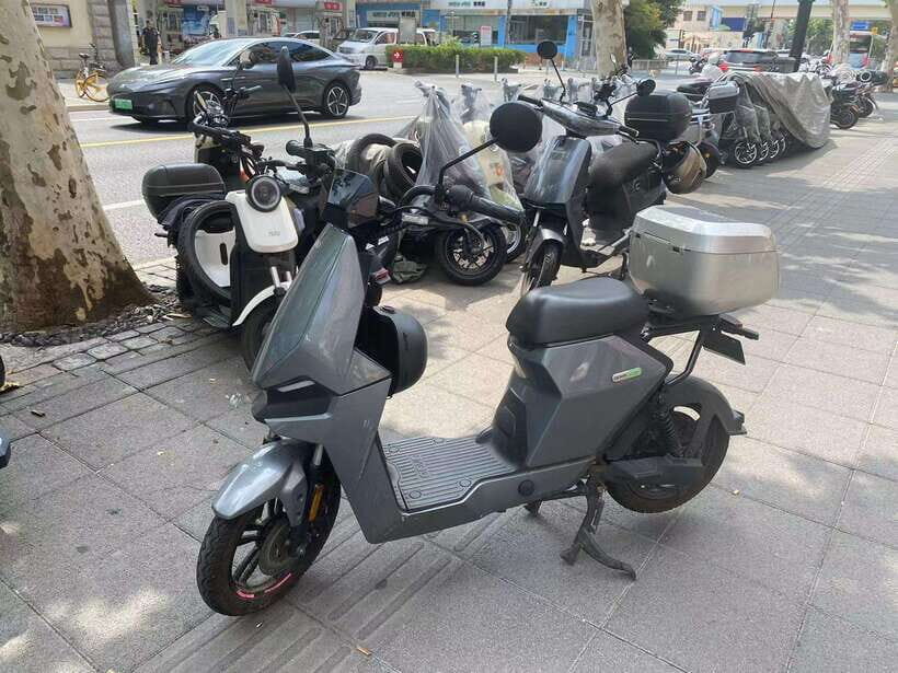E-Bike Adventure Tour in Shanghai - Safety and comfort: helmets, basic skill, and smart packing