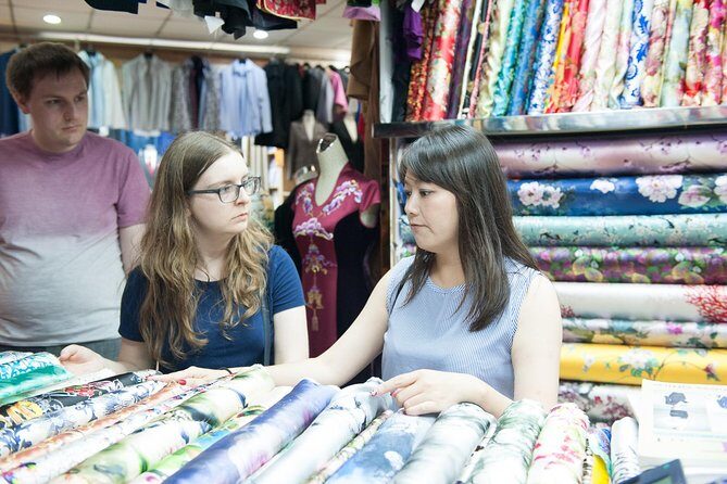 Early Bird Shanghai Street Breakfast Tour And Visit Fabric Market - The breakfast tastings: xiaolongbao and more, with guide help that actually matters