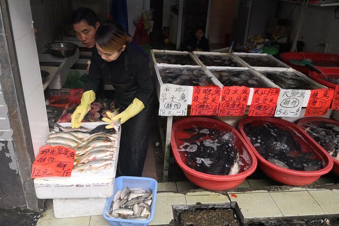 Explore Shanghai Ancient Downtown with Authentic Local Food - Shikumen architecture lessons you’ll actually remember