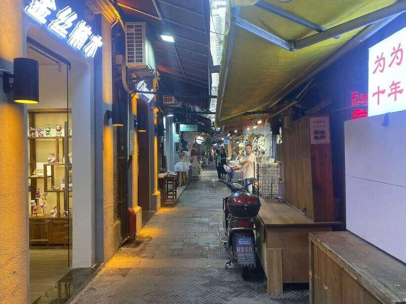 Explore Shanghai's Old Town & Suzhou River by Bike - Who This Bike Tour Suits Best (And Who Should Skip It)