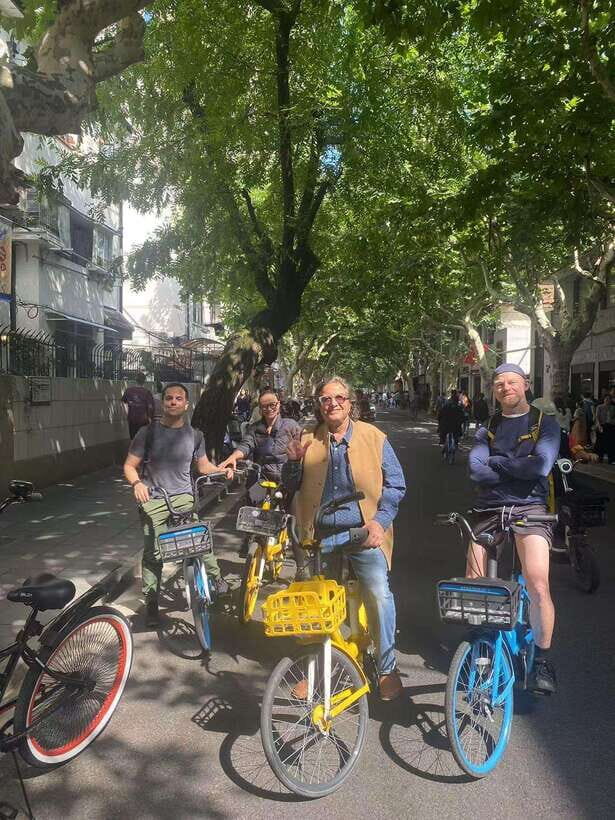 Explore Shanghai's Old Town & Suzhou River by Bike - Shanghai Old Town Lanes: Narrow Streets and Everyday Shanghai