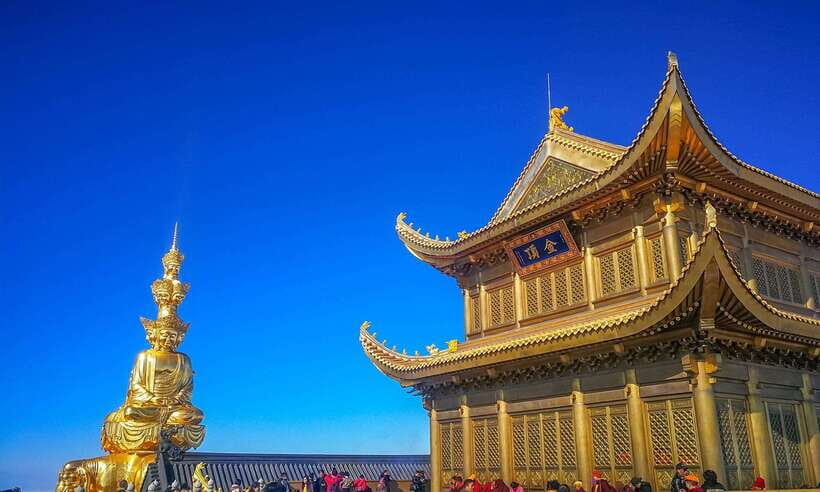 From Chengdu: Mount Emei Day Trip with Golden Summit Visit - Chengdu pickup to Emei Scenic Area: a long ride, but it saves effort