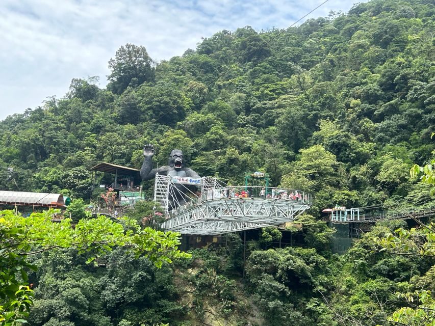 From Guangzhou: Gulong Canyon Private Day Tour - Lunch breaks: how the day stays enjoyable