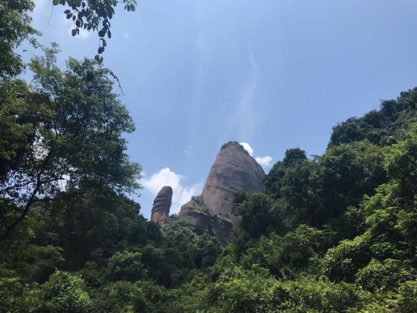 From Guangzhou: Mount Danxia and Nanhua Temple Full-Day - Food, pacing, and why timing can feel tight