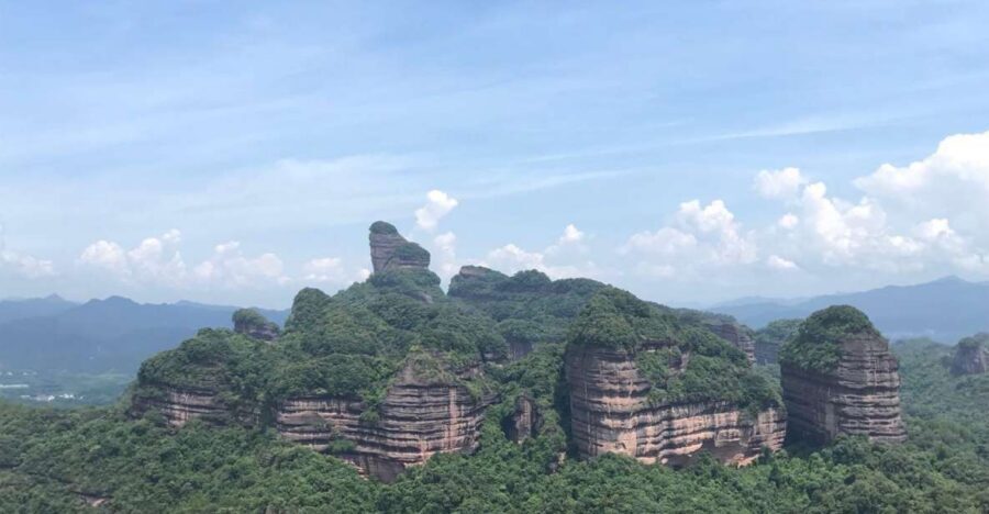 From Guangzhou: Mount Danxia and Nanhua Temple Full-Day - Climbing Zhanglao summit: what the Danxia hike feels like