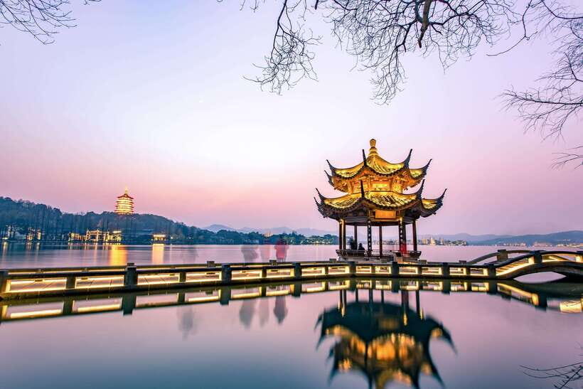 From Shanghai: Hangzhou Private Day Trip by Bullet Train - Lingyin Temple versus Huxueyan Former Residence: choose your flavor
