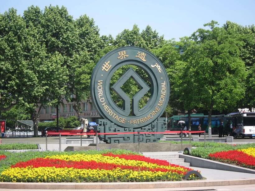 From Shanghai: Hangzhou Private Day Trip by Bullet Train - The guide factor: why private makes the day feel worth it