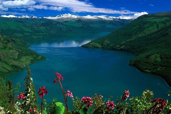 Full-Day Private Guided Tour to Heavenly Lake of Tianshan - Choosing Your Tianchi Experience: Walkway vs Cruise vs Cable Car