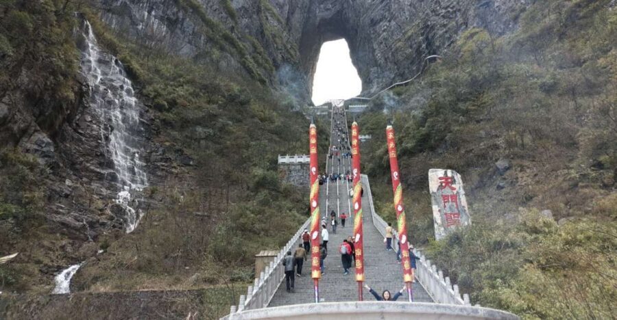 Full-Day Private Tour of Tianmen Mountain - The cable car experience: longest ride, best attitude