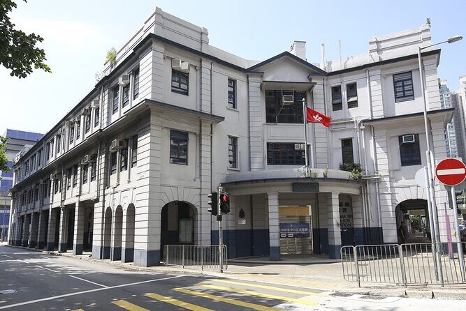 Full Day Private Trip in Hong Kong( impeccable local )walk tour - Where you meet and why that saves you stress