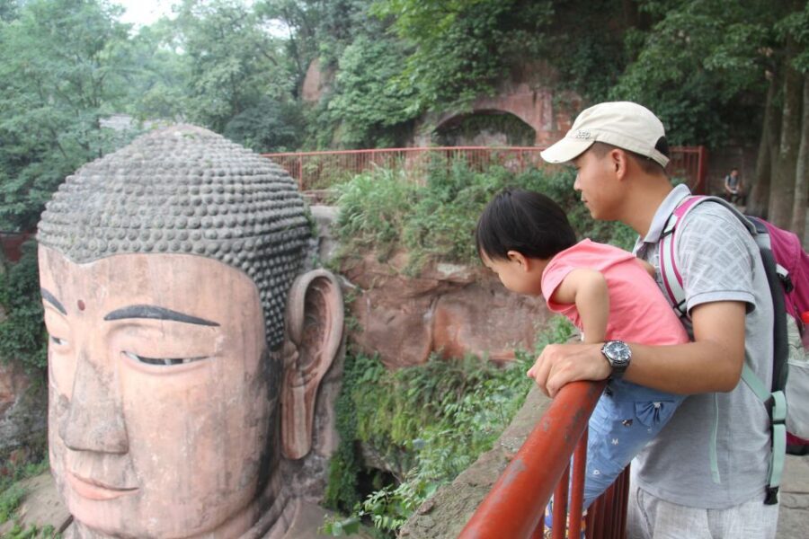 Full-Day Tour of Leshan's Giant Buddha from Chengdu - Practical tips: what to bring, and what to skip