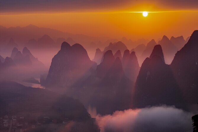 Full-day Tour: Spectacular Sunrise, Tea Plantation & Sunset - Xianggong Mountain Sunrise Over the Li Jiang Valley
