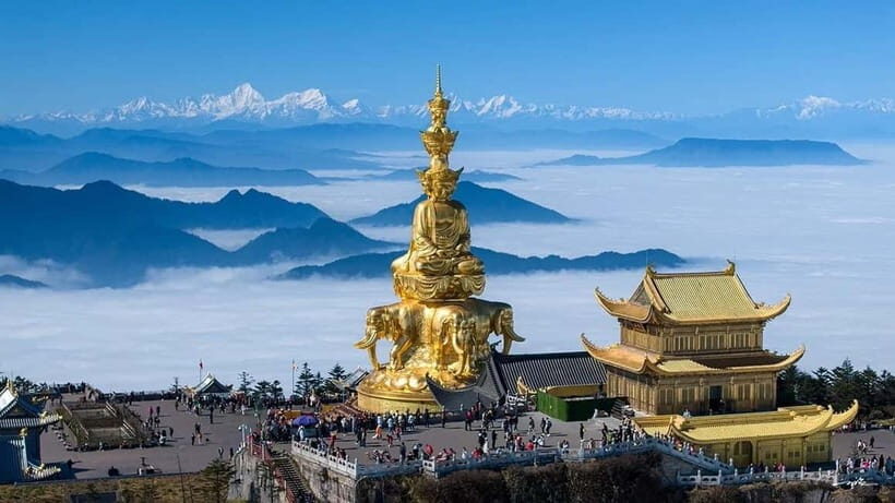 Golden Buddha & Cloud Sea: Emei Mountain Private Tour - Cable Car to 3,077m: The Golden Buddha Moment