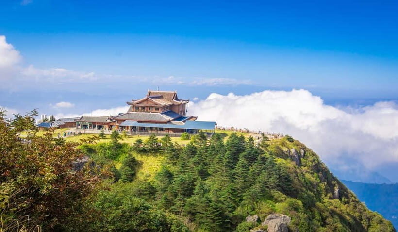 Golden Buddha & Cloud Sea: Emei Mountain Private Tour - Guides Matter: Why the Best Days Feel Easy