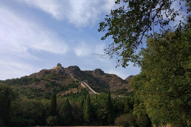 Great Wall Origins: Beijing Bullet Train to Qinghuangdao Private Day Trip - Lunch and Shanhaiguan Old Town: A Real Break in the Middle