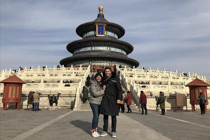 Great Wall & Temple of Heaven Private Layover Guided Tour - The guide makes the difference: English support and a steady hand