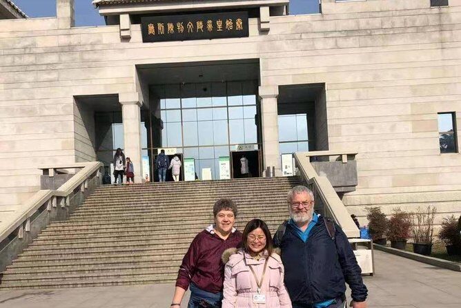 Group Bus Tour to Terracotta Warriors with Hotel Pickup & Lunch - Lunch on a Bus Tour Schedule: Included, Convenient, Not Always Gourmet