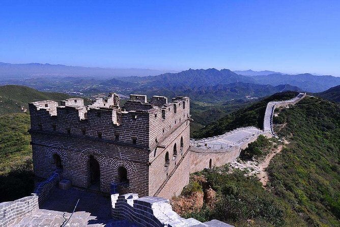 Group Tour Including Mutianyu Great Wall And Buffet Lunch - Jade factory or cloisonné: craft time, plus the retail reality check