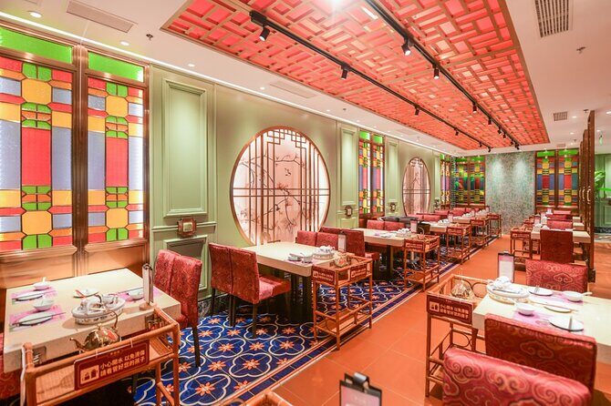 Guangzhou Private Night Tour Canton Tower and Pearl River Cruise - Optional dim sum dinner and a tea-house moment
