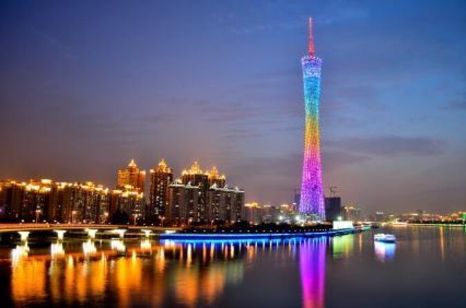 Guangzhou Private Night Tour Canton Tower and Pearl River Cruise - Canton Tower at dusk: getting the skyline timing right