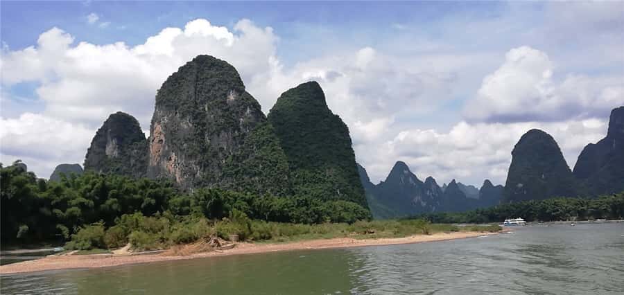 Guilin: 3 star Li River Cruise & Sightseeing Tour - Lunch On the Cruise: Built-In Comfort, Not a Second Planning Job
